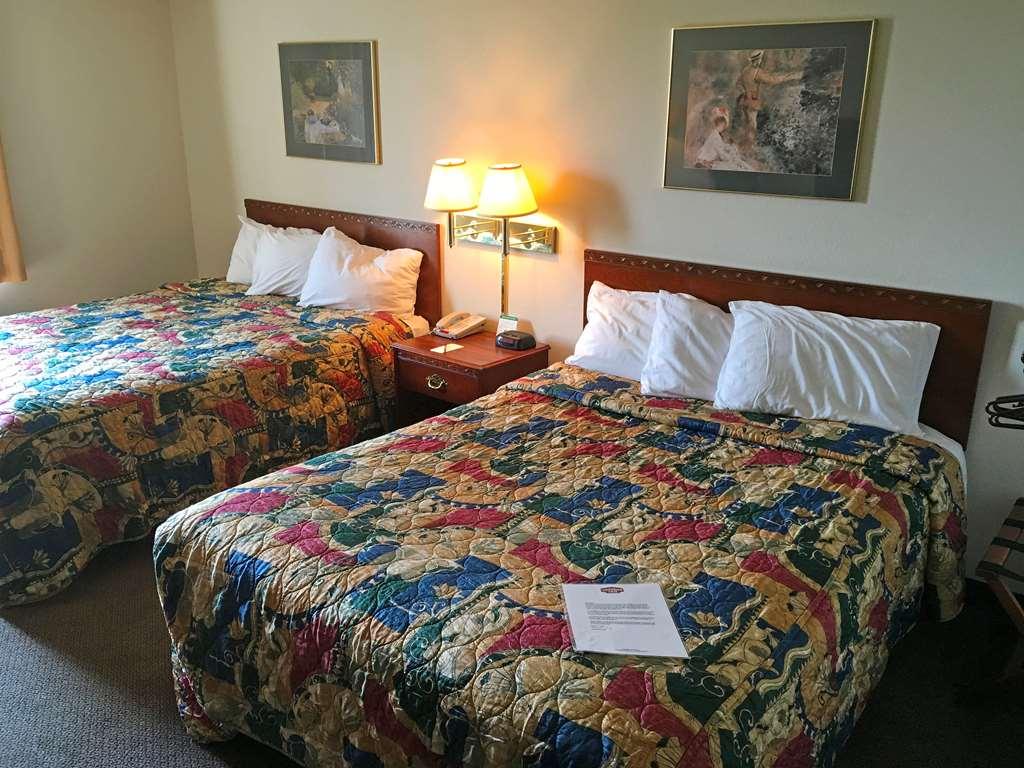 Country Hearth Inn & Suites Willard Habitación foto